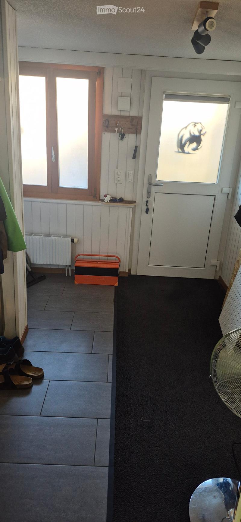 Gemütliche 2.5-Zimmer-Wohnung mit Aussensitzplatz in Thierachern (3)