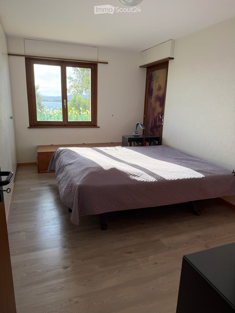 Spacieux appartement de 4 pièces avec terrasse et jardin à La Neuveville (4)