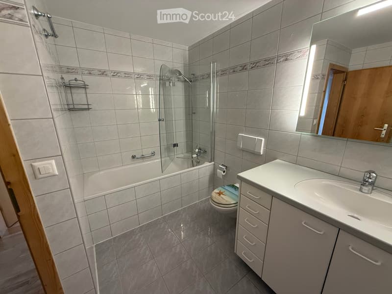 Helle 4.5-Zimmer-Wohnung mit Gartensitzplatz in Laax – sofort verfügbar (11)