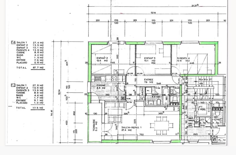 Floor plan showing two apartments (F4 and F3) with labeled rooms including salon, bedrooms, kitchen, bathrooms, and entrance. Includes measurements and total area for each apartment.