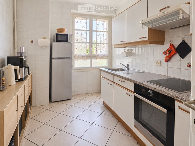 {"type": "Kitchen", "objects": ["refrigerator", "microwave", "oven", "sink", "faucet", "coffee maker", "cupboard", "oven hood", "oven", "oven", "oven", "oven", "oven", "oven", "oven", "oven", "oven", "oven", "oven", "oven", "oven", "oven", "oven", "oven",
