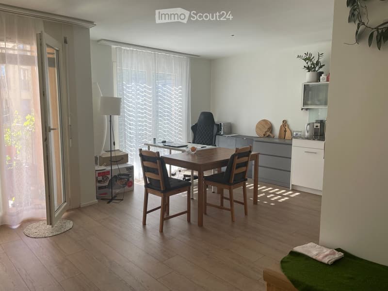 {"type": "Furnished Room", "objects": ["table", "chair", "chair", "chair", "chair", "chair", "cupboard", "cupboard", "cupboard", "cupboard", "cupboard", "cupboard", "cupboard", "cupboard", "cupboard", "cupboard", "cupboard", "cupboard", "cupboard", "cupbo