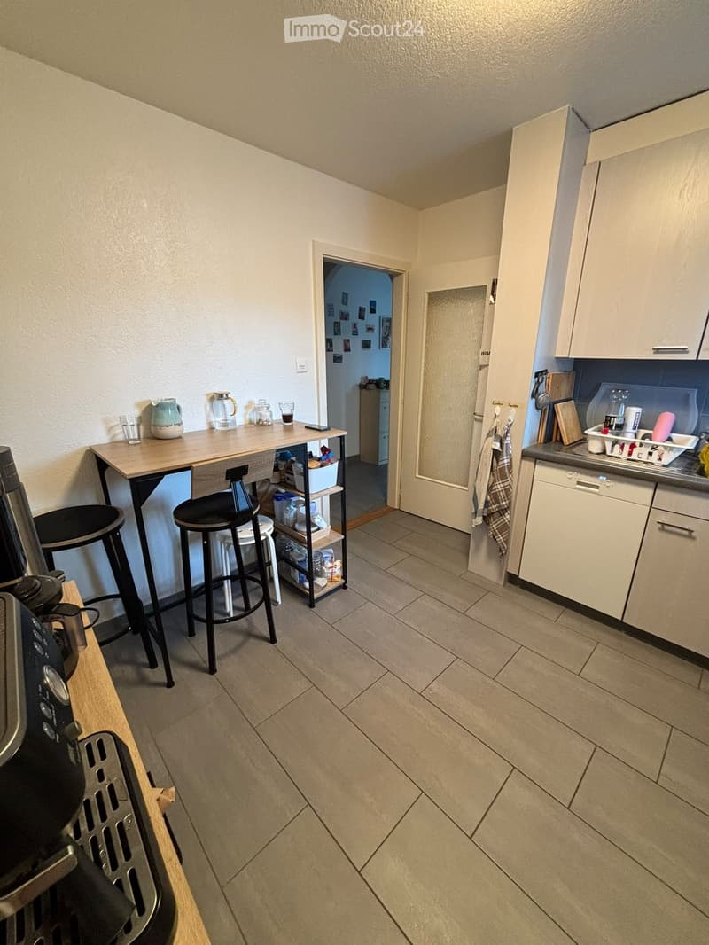 {"type": "Kitchen", "objects": ["stool", "stool", "stool", "stool", "table", "cup", "cup", "cup", "cup", "cup", "cup", "cup", "cup", "cup", "cup", "cup", "cup", "cup", "cup", "cup", "cup", "cup", "cup", "cup", "cup", "cup", "cup", "cup", "cup", "cup", "cu