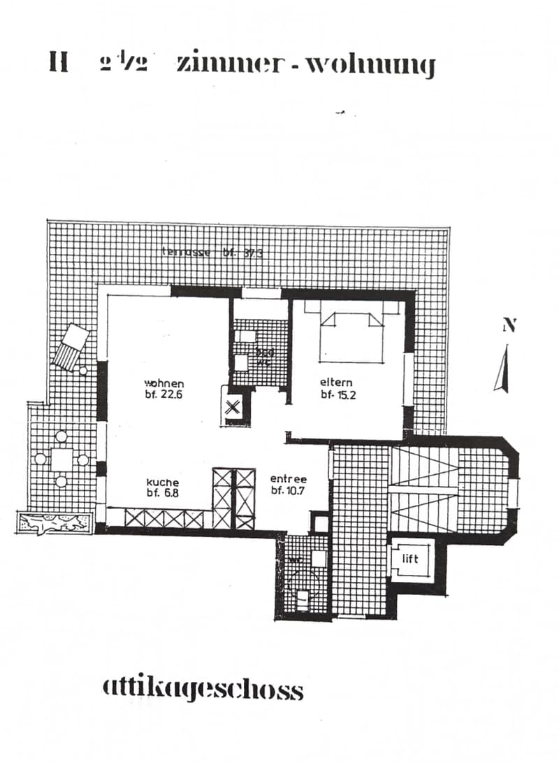 Floor plan of a 2.5-room apartment with living room, kitchen, parents' room, entrance, and terrace.