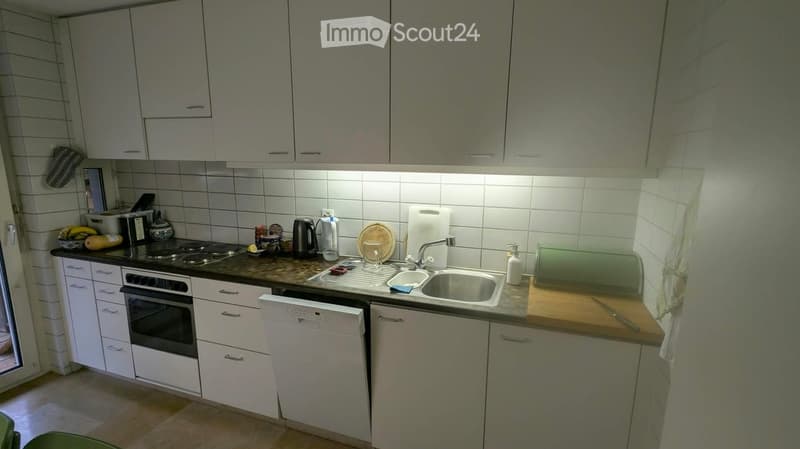 {"type": "Kitchen", "objects": ["oven", "dishwasher", "sink", "faucet", "cutting board", "knife", "oven mitt", "oven mitt", "oven mitt", "oven mitt", "oven mitt", "oven mitt", "oven mitt", "oven mitt", "oven mitt", "oven mitt", "oven mitt", "oven mitt", "