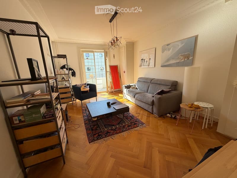 2 pièces à Genève : grande chambre, salon, cuisine équipée et salle de bain + Garage fermé (1)
