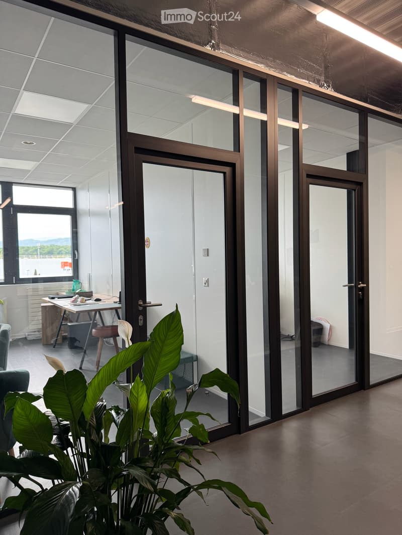 Surfaces commerciales et bureaux modulables dans un emplacement d’affaires attractif à Étoy (10)