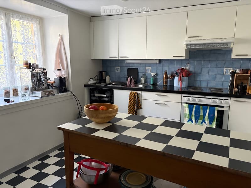 {"type": "Kitchen", "objects": ["coffee machine", "oven", "bowl", "faucet", "cupboard", "table", "oven", "kitchen island", "kitchen sink", "oven", "oven", "oven", "oven", "oven", "oven", "oven", "oven", "oven", "oven", "oven", "oven", "oven", "oven", "ove