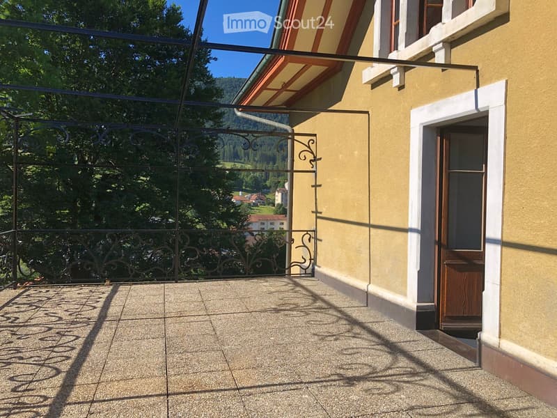 3 ½ pièces dans une maison de Maître – Un lieu de vie plein de charme et de verdure (20)