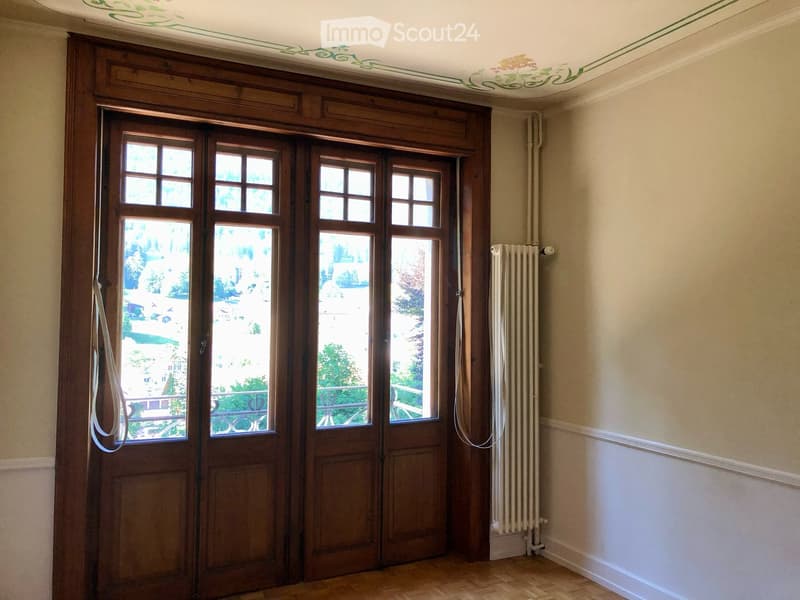 3 ½ pièces dans une maison de Maître – Un lieu de vie plein de charme et de verdure (12)