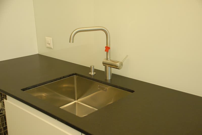 Ampio appartamento 3½ locali vicino al centro città, ristrutturazione moderna. (7)