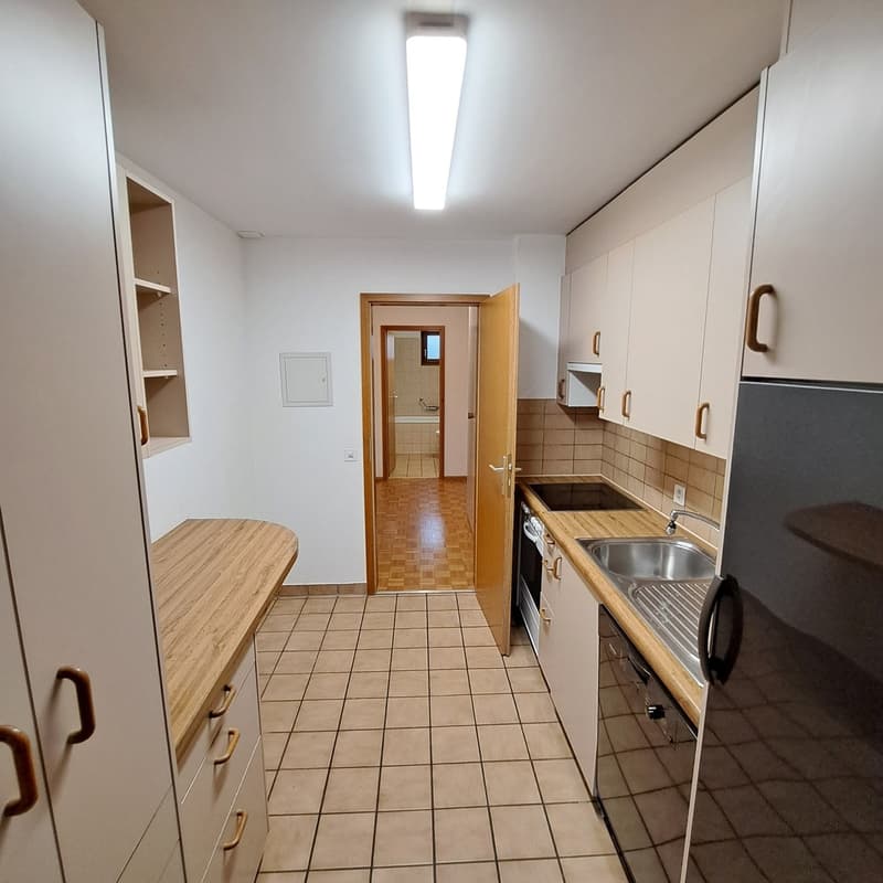 Schöne 3.5-Zimmer-Mietwohnung an zentraler Lage in Pratteln (4)