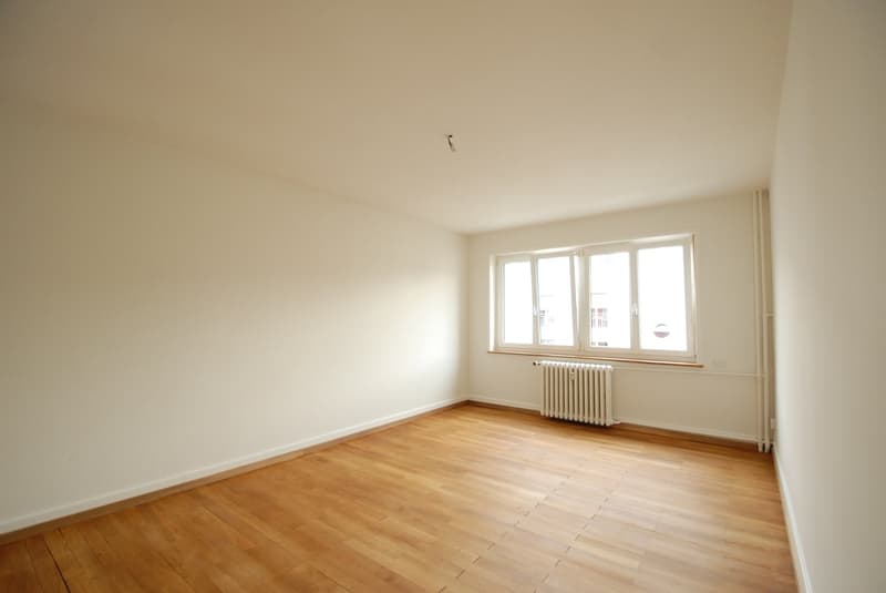 Schöne 2,5-Zimmer-Altbauwohnung Nähe Rhein (4)