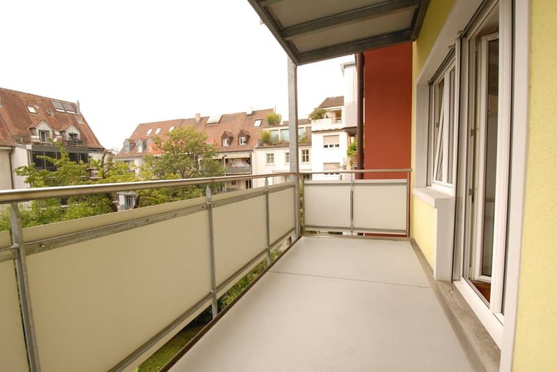 Schöne 2,5-Zimmer-Altbauwohnung Nähe Rhein (3)