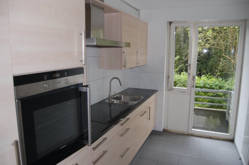Schöne 4 Zimmerwohnung an exklusiver Lage befristet für zwei Jahre (5)