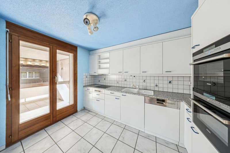 Helle 4.5-Zimmer-Eigentumswohnung mit 2 Bädern & Balkon - ideal für junge Familien? (3)