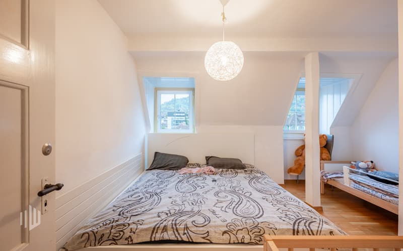Wohnung im Dachgeschoss mit Dachfenster