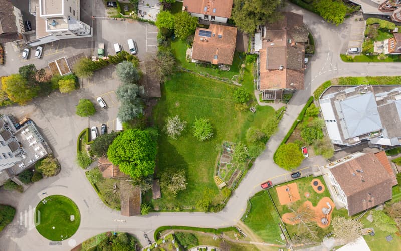 Grundstück im Halt von 1744 m2