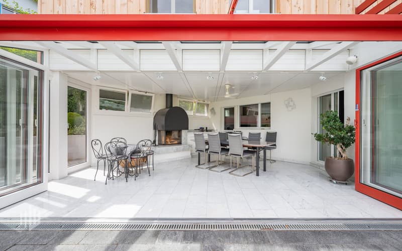 Wintergarten mit Cheminée, Ablagefläche für die Grillvorbereitung inkl. Kühlschrank