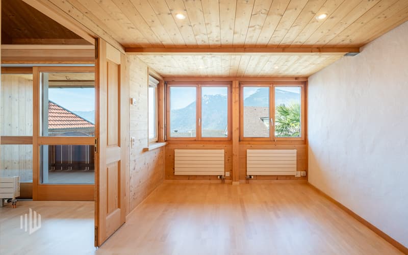 Zimmer mit Blick zum Niederhorn