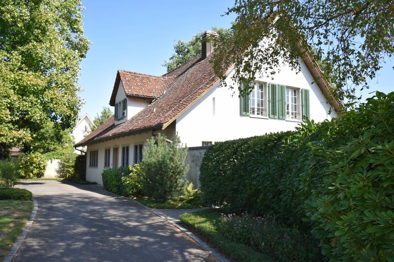 LANDHAUS  MIT   VIEL  PRIVATSPHÄRE (3)