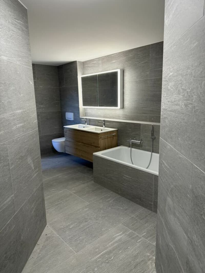 Attractive 5.5-room apartment with private garden! (3)