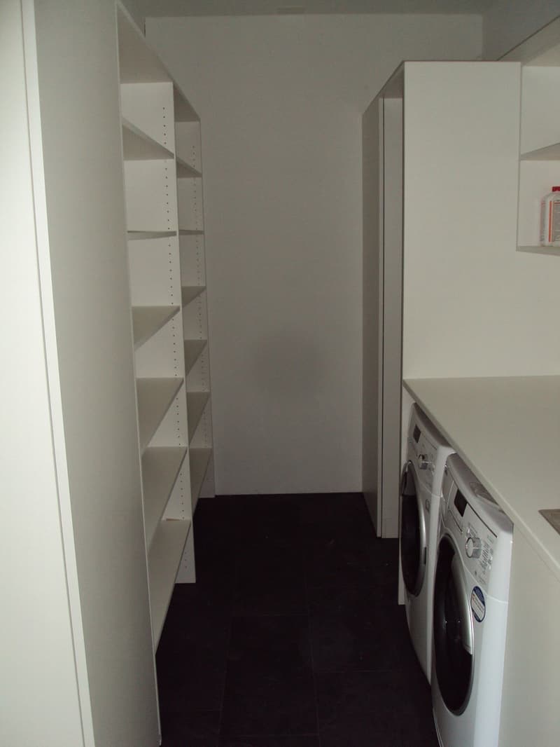 Helle Wohnung mit Balkon und Bergblick (6)