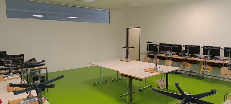 Office/Storage Spaces in Central Location in Amriswil (3)