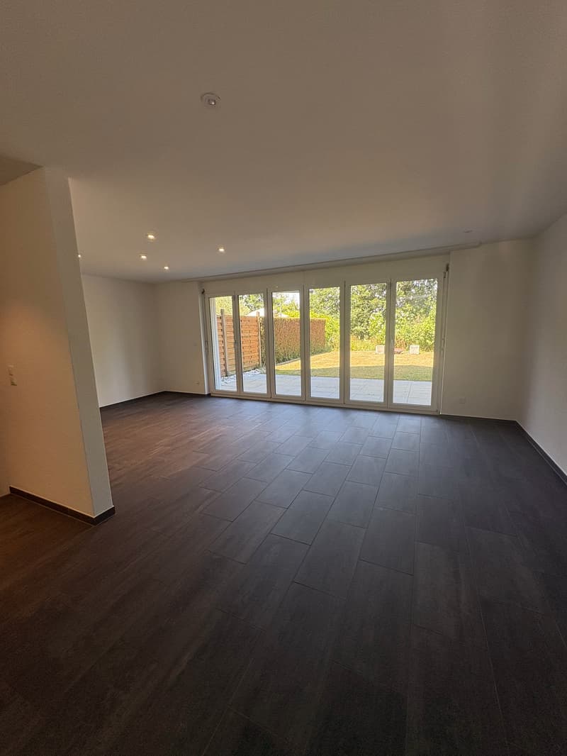 Charmantes 6.5-Zimmer-Haus mit schönem Garten (5)