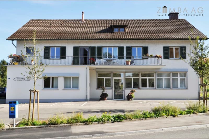 Large, beautiful location, lots of sunshine, with garden and west terrace (2)