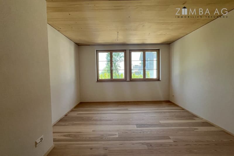 In campagna, in una nuova casa di tre famiglie con ascensore (8)