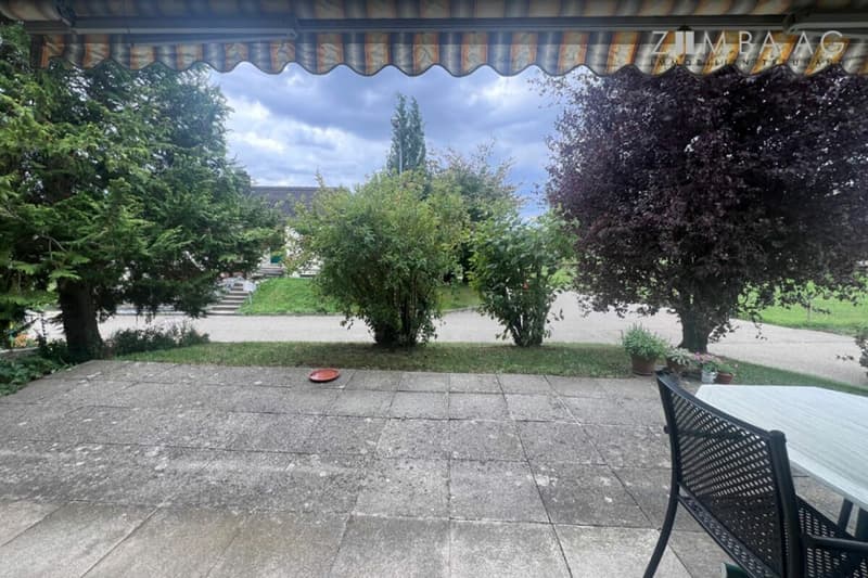 Im eigenen Haus, mit Garten, Garage und sonnigem Sitzplatz (10)