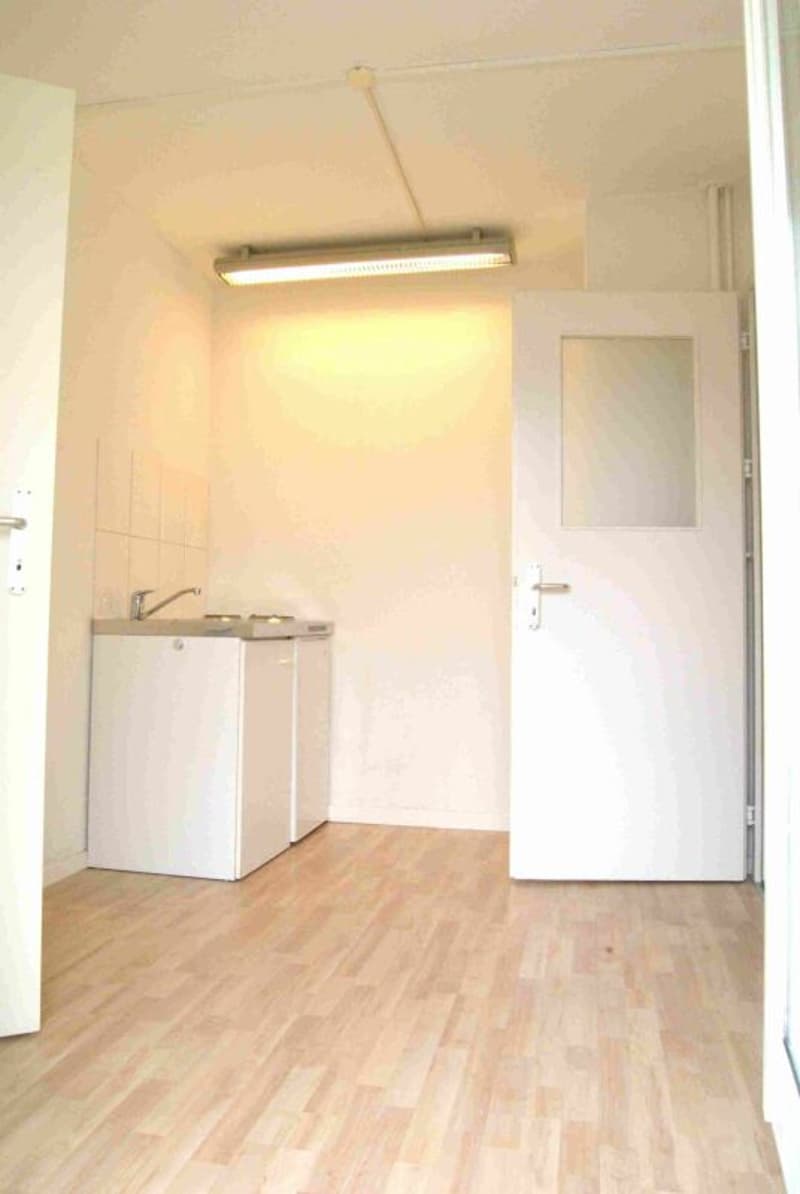 An TOP Geschäftslage: Praxis/Büro, hell, freundlich, mit Lift (8)