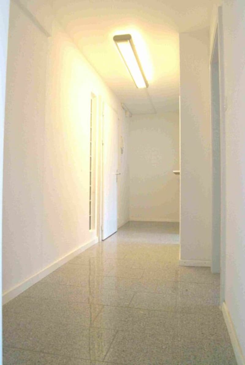 An TOP Geschäftslage: Praxis/Büro, hell, freundlich, mit Lift (5)