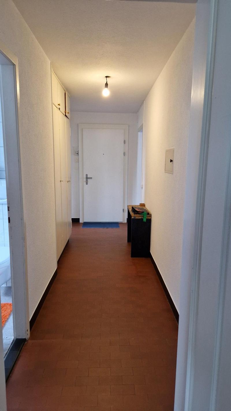 Living in the Green 3-Room Apartment (8)