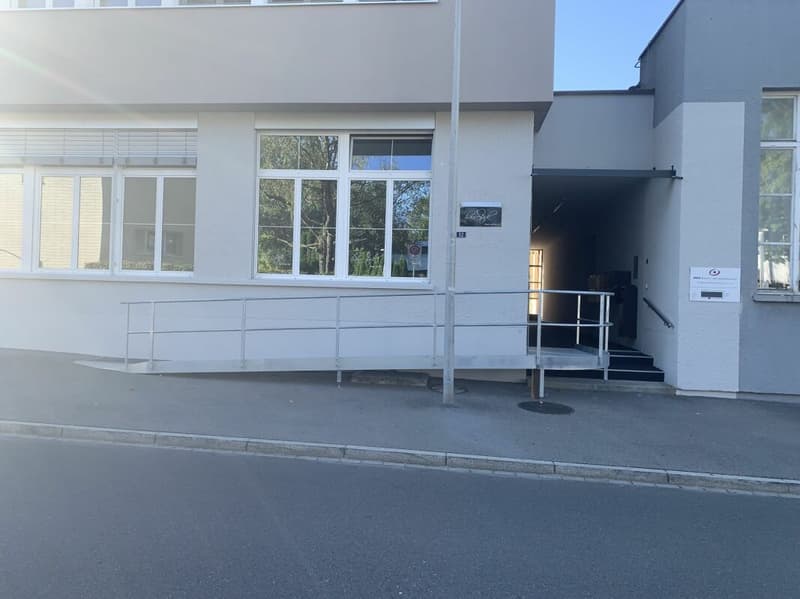 57m2 Sala di pratica / corso a NEUHOF (3)