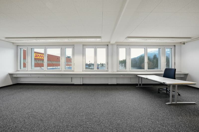 Bureaux lumineux avec vue - Emplacement idéal près de la gare (7)