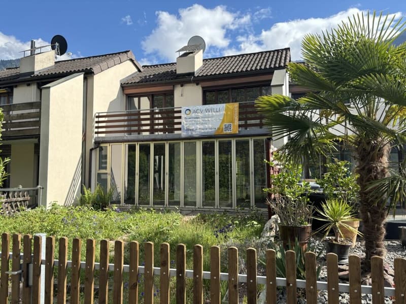 Esclusiva casa a schiera di 5,5 locali direttamente sul lago (2)