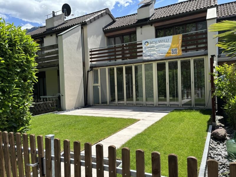Maison de rang exclusive de 5,5 pièces directement sur le lac (1)
