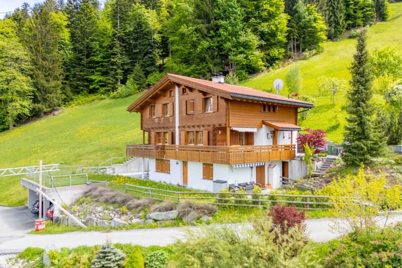 Chaletzauber 4.5 Zimmer-Maisonettewohnung mit atemberaubender Aussicht (28)