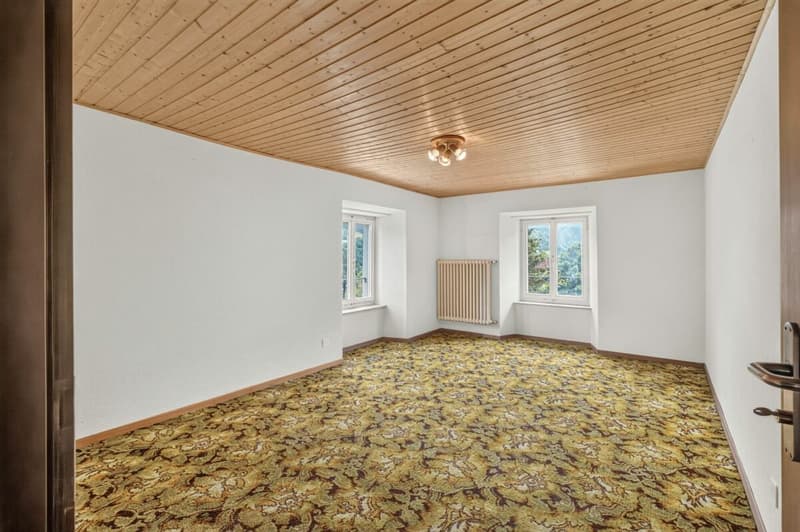 Das Raumwunder im Taminatal: 9-Zimmer Haus mit viel Potenzial (10)