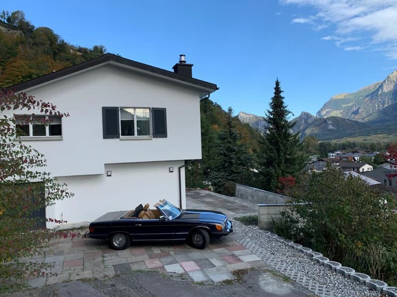 Charmantes 3.5 Zi.-Ferienhaus mit Bergsicht & Garten - nah am Golfplatz (17)