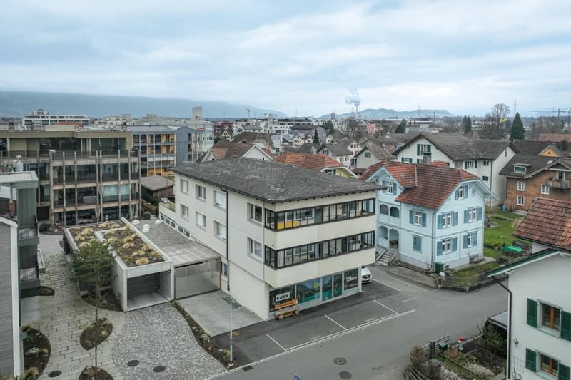 Locaux commerciaux avec atelier et bureau - Parfait pour votre entreprise ! (1)