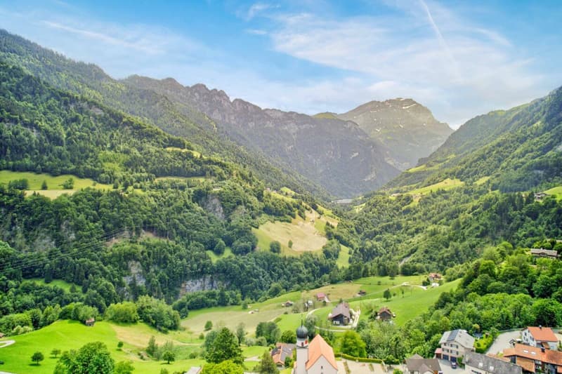 The Space Wonder in Taminatal: 9-Room House with Great Potential (24)
