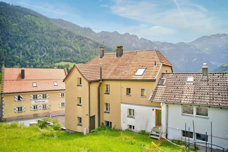 The Space Wonder in Taminatal: 9-Room House with Great Potential (21)
