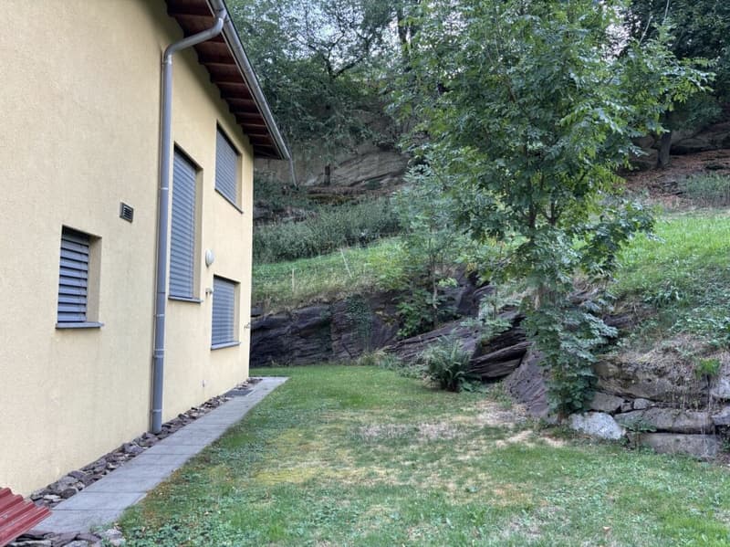 Attraktives 6.5 Zimmer-Doppeleinfamilienhaus mit Garten und Aussicht (27)