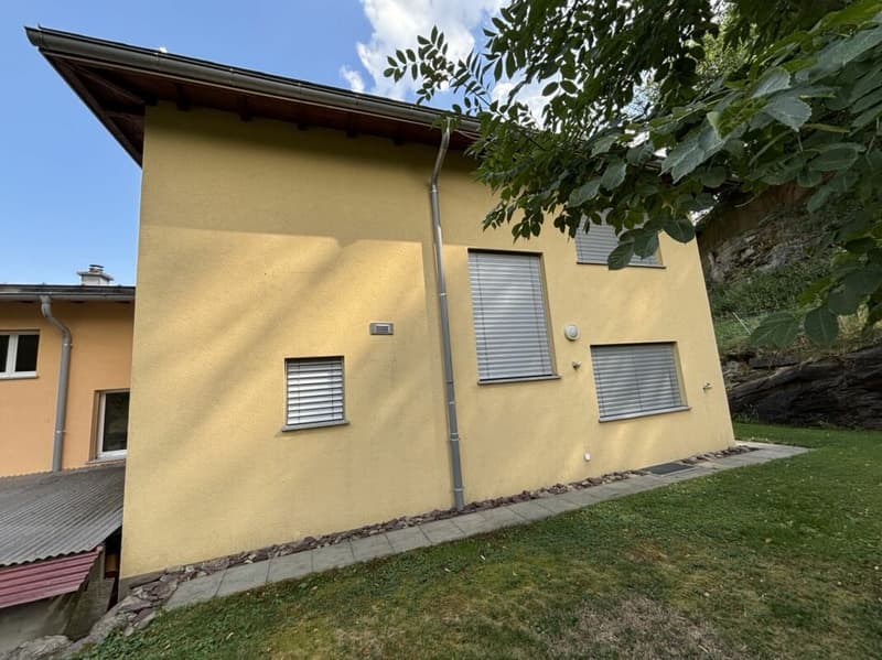 Attraktives 6.5 Zimmer-Doppeleinfamilienhaus mit Garten und Aussicht (28)