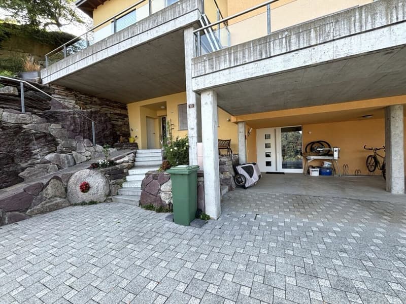 Attraktives 6.5 Zimmer-Doppeleinfamilienhaus mit Garten und Aussicht (29)