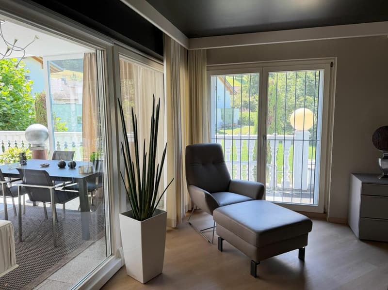 High-quality 2.5-room apartment with terrace and beautiful castle view (6)
