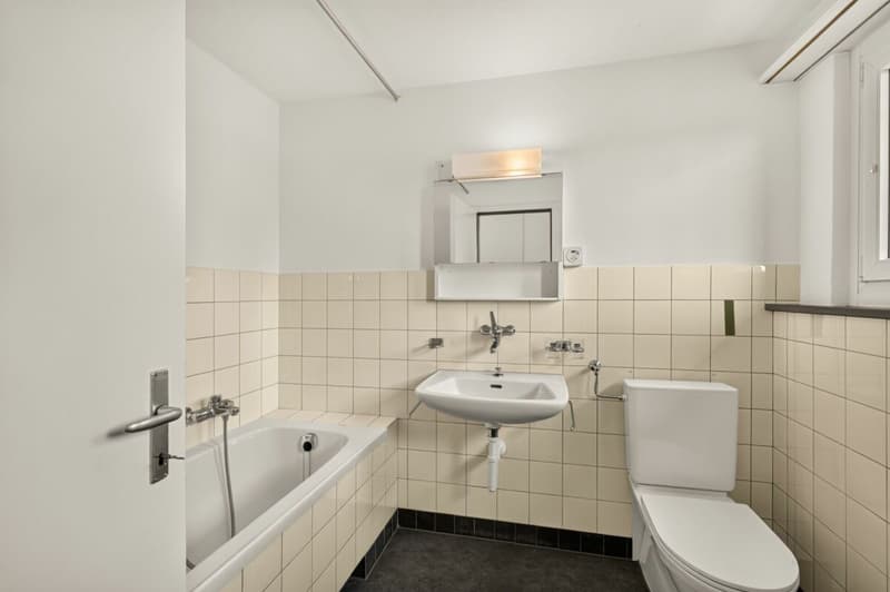Charming semi-detached house in a quiet location with a far-reaching view (14)